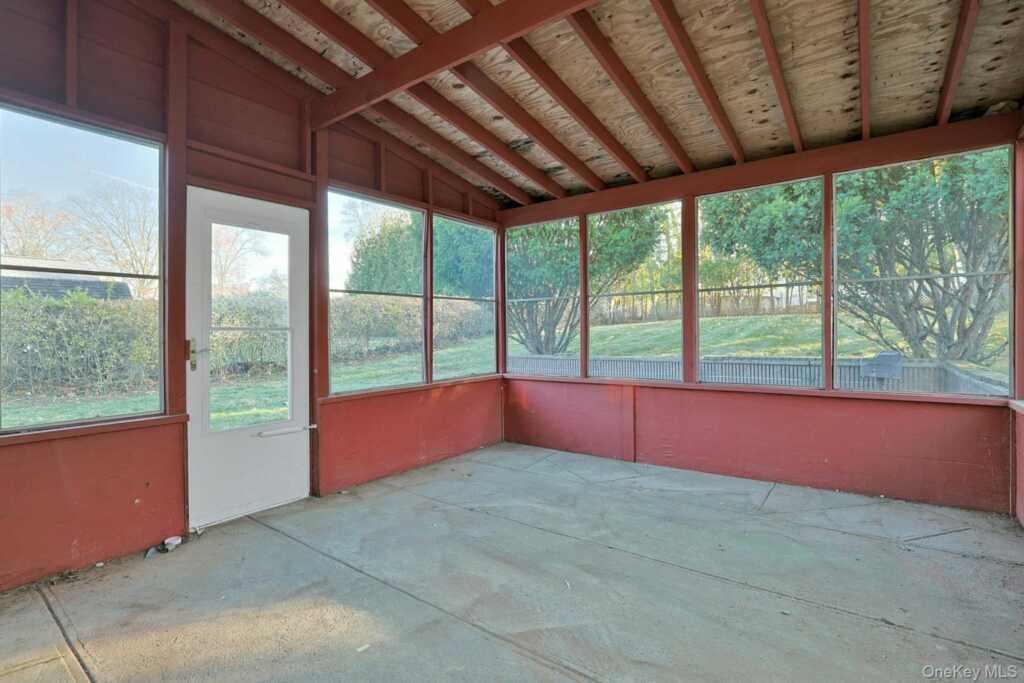 15 Kenwood Lane, New City, NY 10956 - Photo 22 of 28