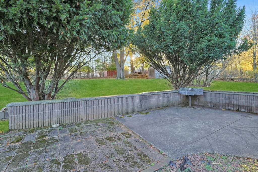 15 Kenwood Lane, New City, NY 10956 - Photo 24 of 28