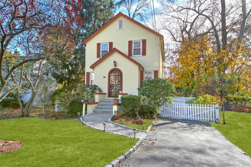 17 Haven Avenue, Rye, NY 10580 - Photo 3 of 34