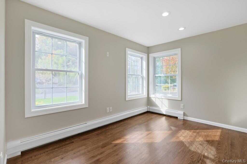 36 Windmill Lane, New City, NY 10956 - Photo 16 of 47