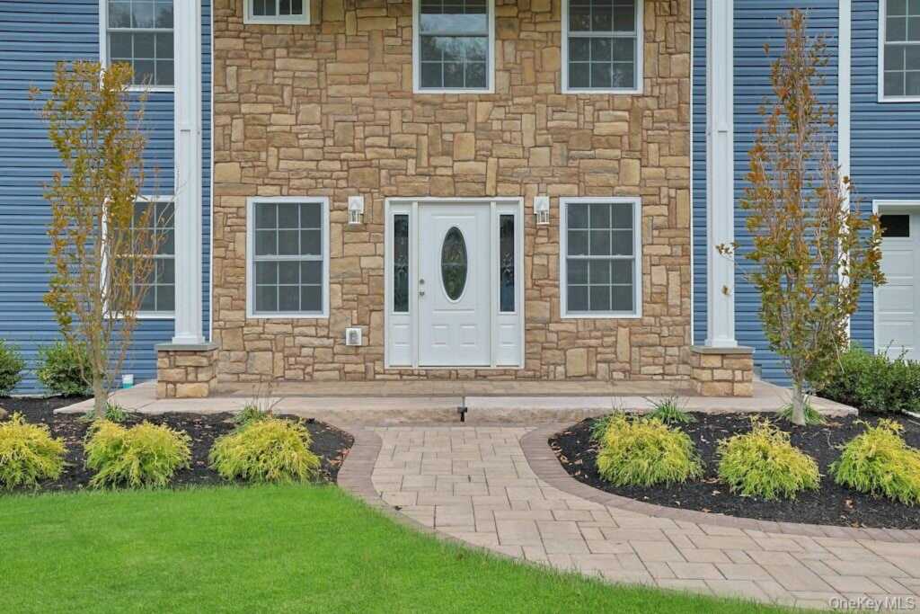 36 Windmill Lane, New City, NY 10956 - Photo 2 of 47