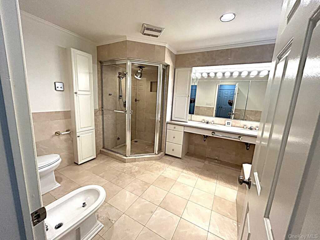 415 Grace Church Street, Rye, NY 10580 - Photo 22 of 50