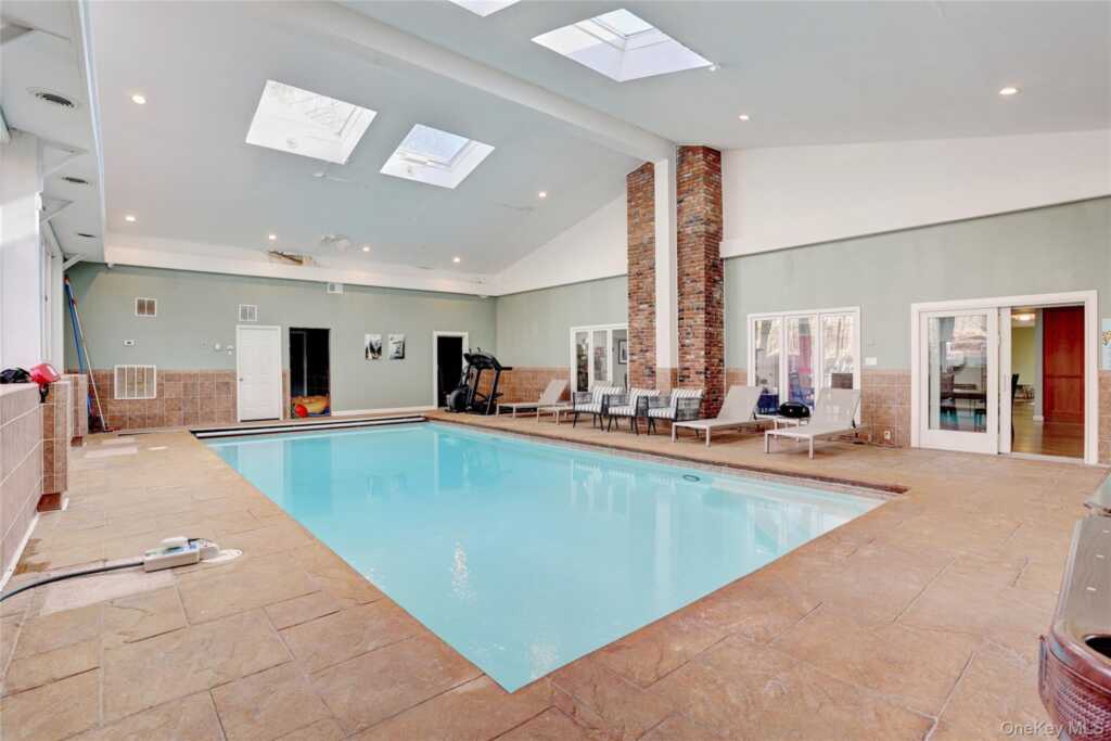 6 Scenic Vista Drive, New City, NY 10956 - Photo 14 of 37