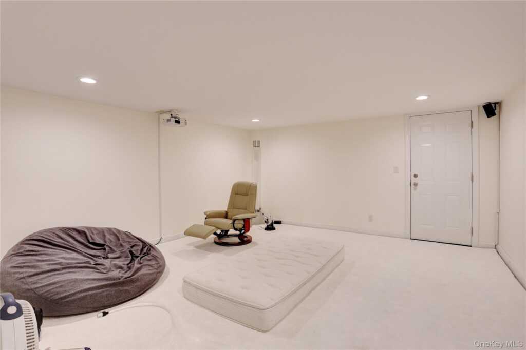 6 Scenic Vista Drive, New City, NY 10956 - Photo 27 of 37