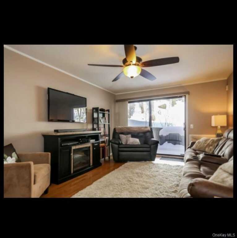 21 Hillside Terrace, Unit #C, White Plains, NY 10601 - Photo 3 of 18