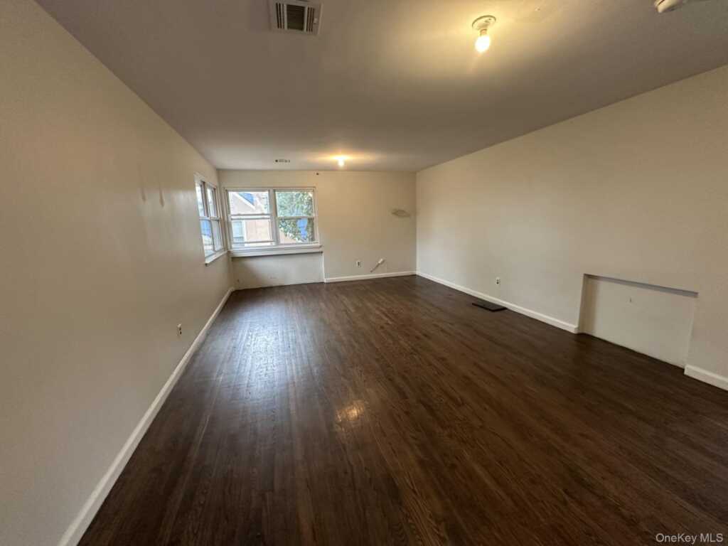 35 Dickinson Avenue, Nyack, NY 10960 - Photo 5 of 13