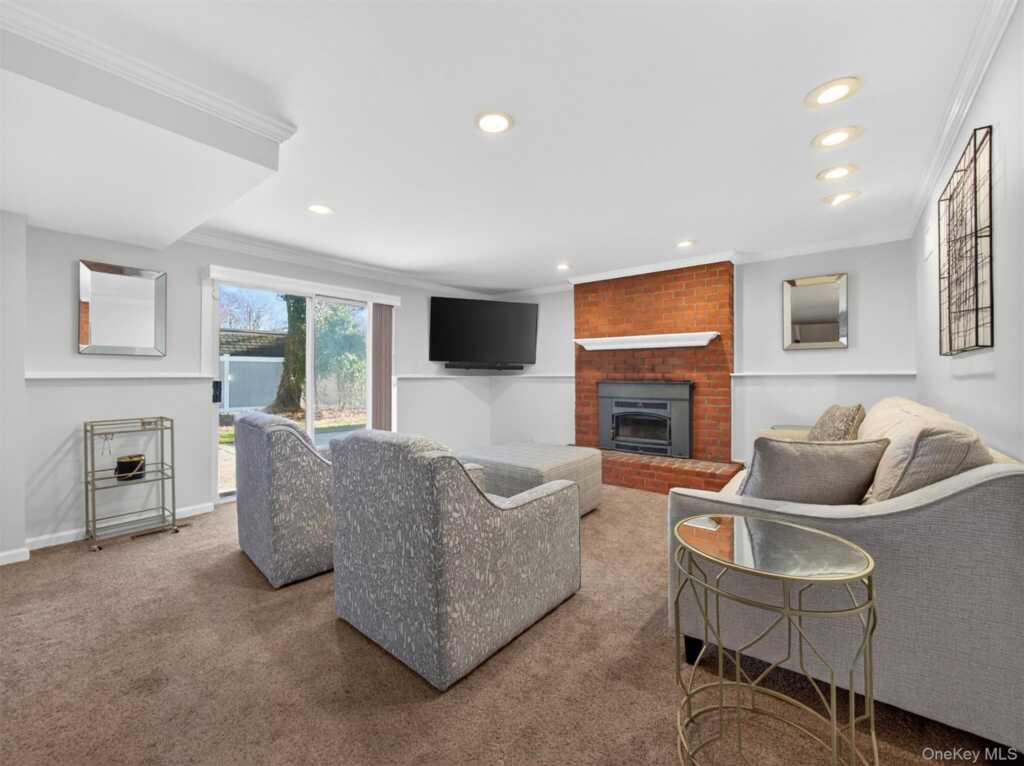 68 Eberling Drive, New City, NY 10956 - Photo 24 of 37