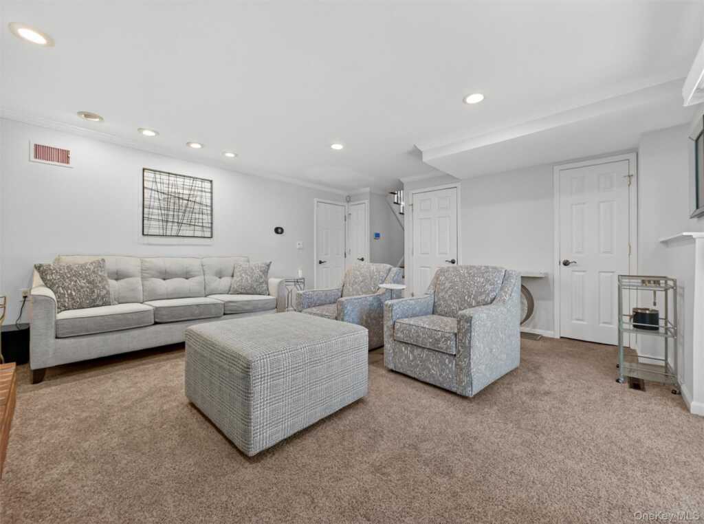 68 Eberling Drive, New City, NY 10956 - Photo 25 of 37