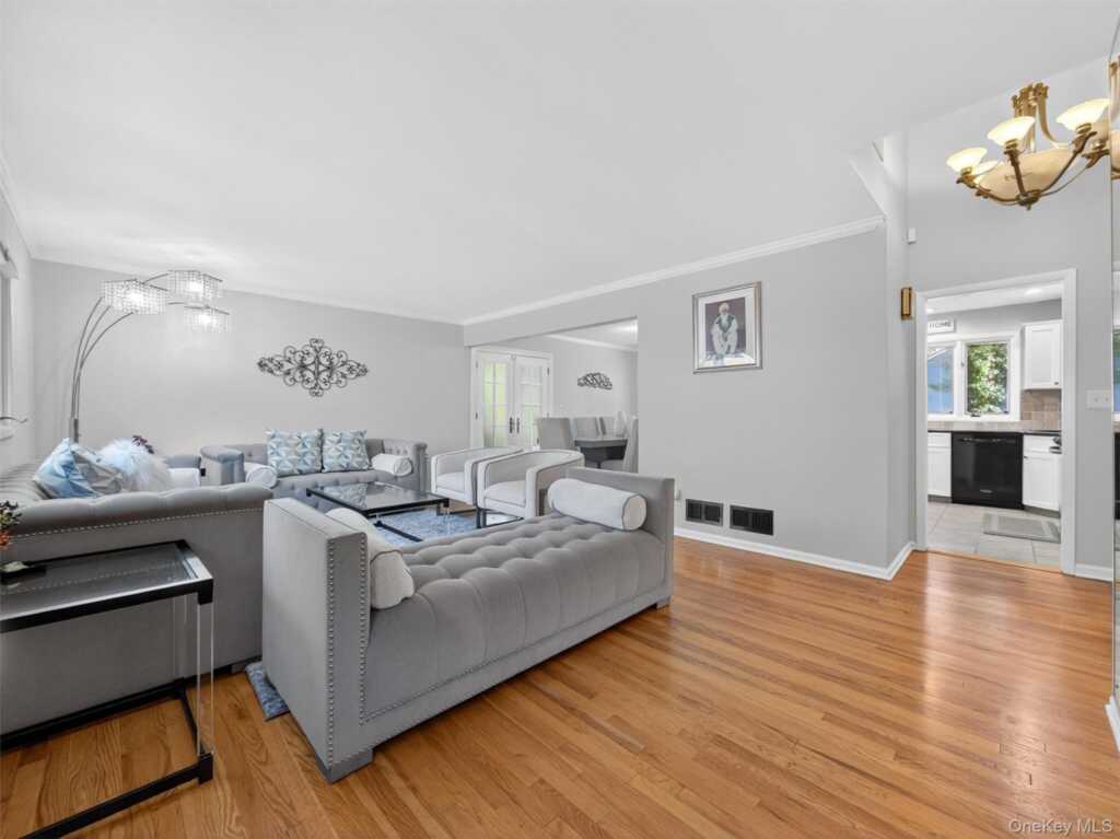 68 Eberling Drive, New City, NY 10956 - Photo 6 of 37