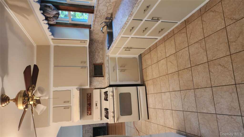 22 Beach Street, Unit #1, White Plains, NY 10604 - Photo 11 of 16