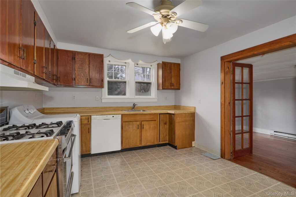 500 Haverstraw Road, Suffern, NY 10901 - Photo 21 of 37