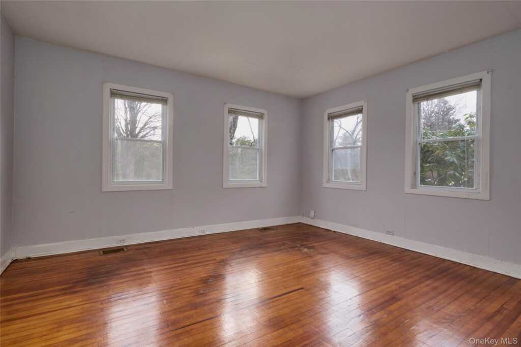 500 Haverstraw Road, Suffern, NY 10901 - Photo 28 of 37