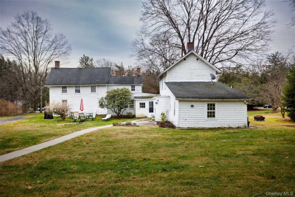 500 Haverstraw Road, Suffern, NY 10901 - Photo 33 of 37