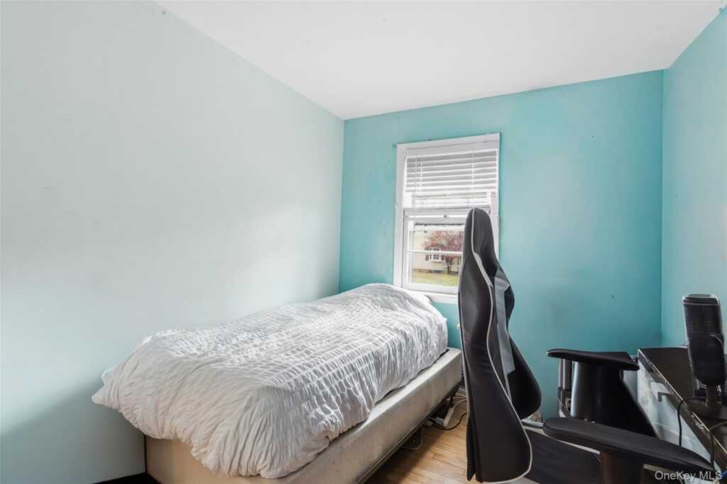 22 Hovenkamp Avenue, Nanuet, NY 10954 - Photo 12 of 29