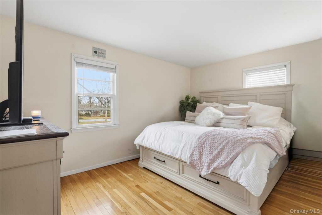 22 Hovenkamp Avenue, Nanuet, NY 10954 - Photo 14 of 29