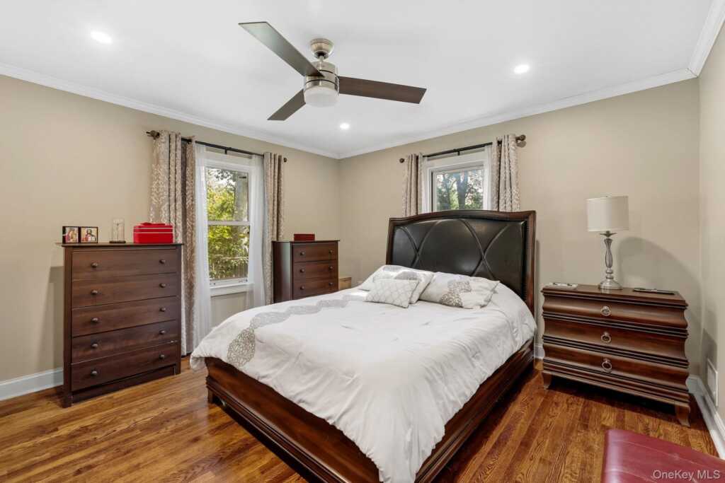 110 Topland Road, White Plains, NY 10605 - Photo 16 of 37