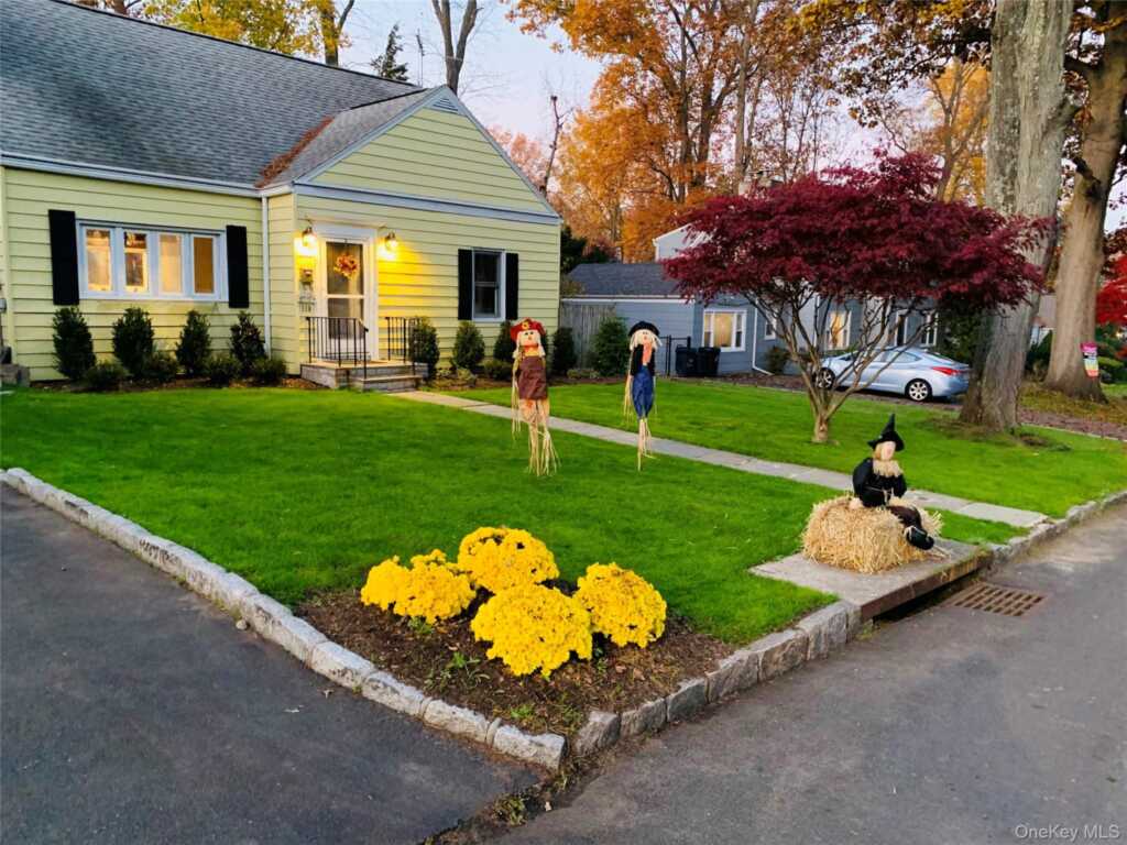 110 Topland Road, White Plains, NY 10605 - Photo 36 of 37