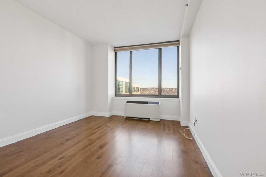 10 City Place, Unit #11G, White Plains, NY 10601 - Photo 14 of 37