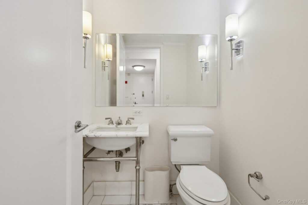 10 City Place, Unit #11G, White Plains, NY 10601 - Photo 8 of 37