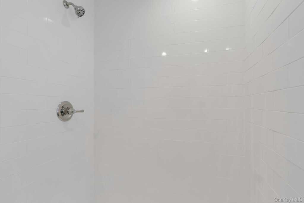 570 Kings Highway, Valley Cottage, NY 10989 - Photo 16 of 33