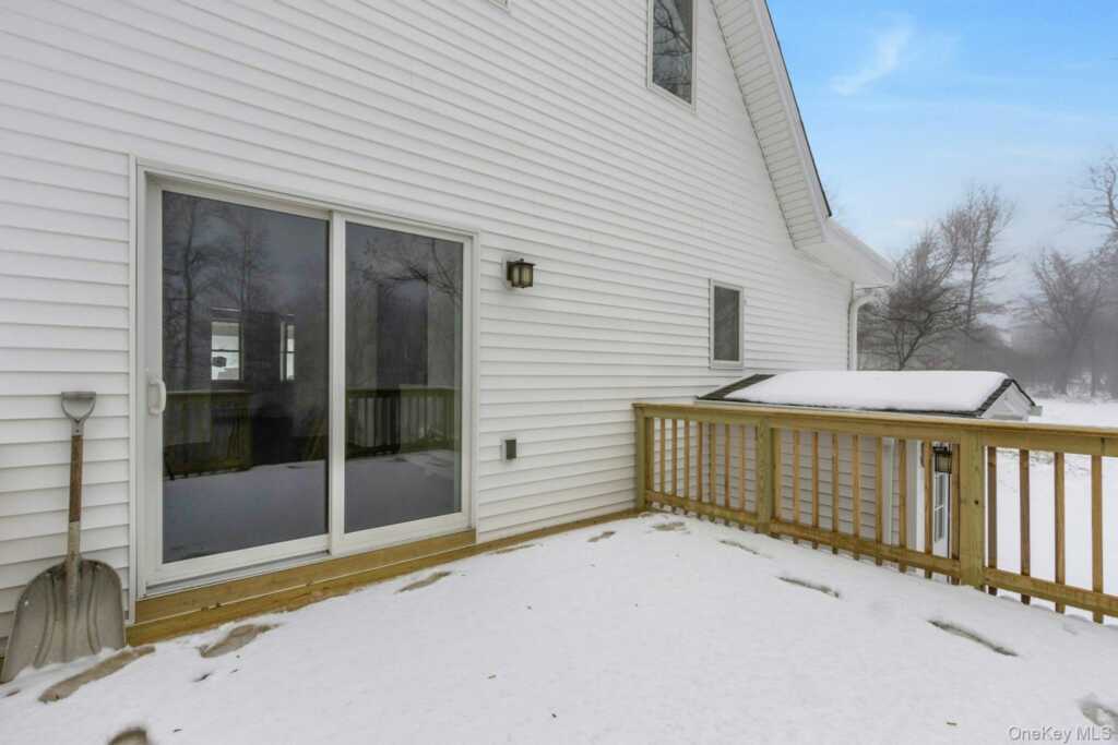 570 Kings Highway, Valley Cottage, NY 10989 - Photo 31 of 33