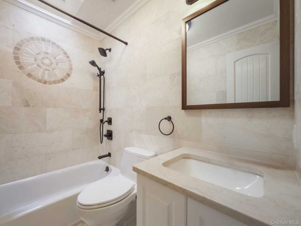 168 Lincoln Street, Pearl River, NY 10965 - Photo 18 of 35