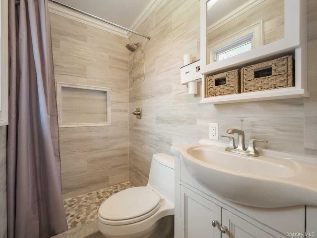 168 Lincoln Street, Pearl River, NY 10965 - Photo 21 of 35