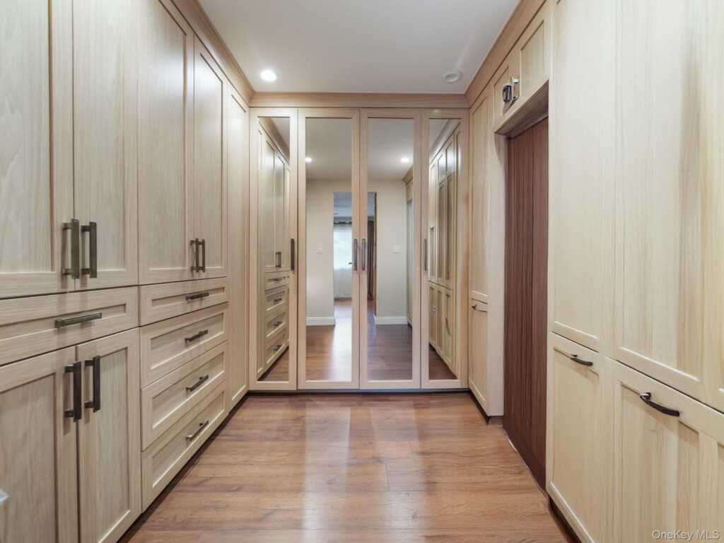 168 Lincoln Street, Pearl River, NY 10965 - Photo 29 of 35