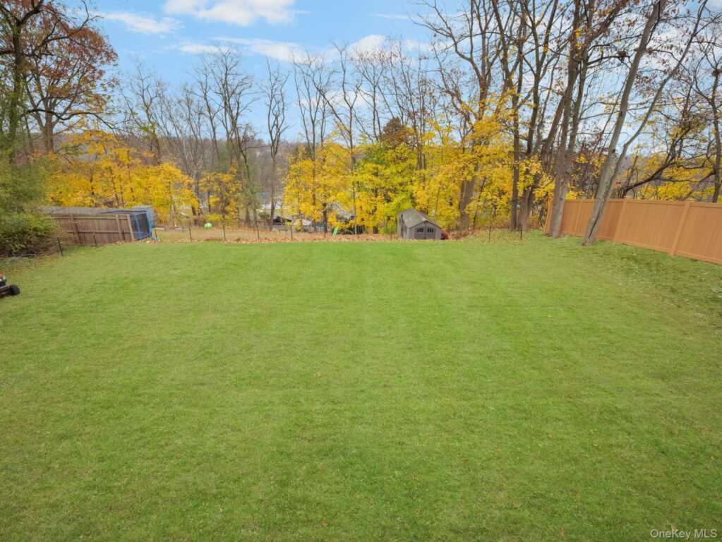 168 Lincoln Street, Pearl River, NY 10965 - Photo 7 of 35