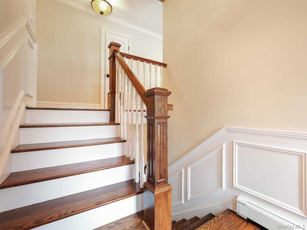 168 Lincoln Street, Pearl River, NY 10965 - Photo 8 of 35