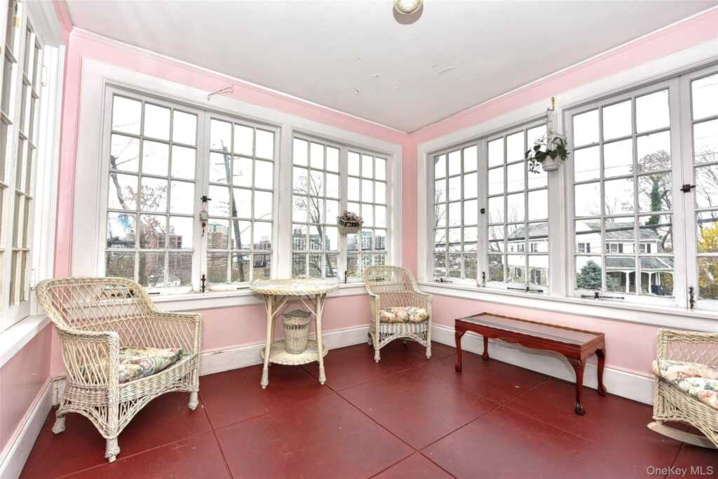 85 Battle Avenue, White Plains, NY 10606 - Photo 14 of 29