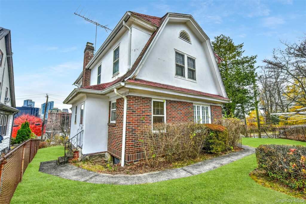 85 Battle Avenue, White Plains, NY 10606 - Photo 7 of 29