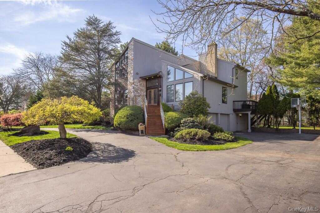 16 Lady Godiva Way, New City, NY 10956 - Photo 2 of 31