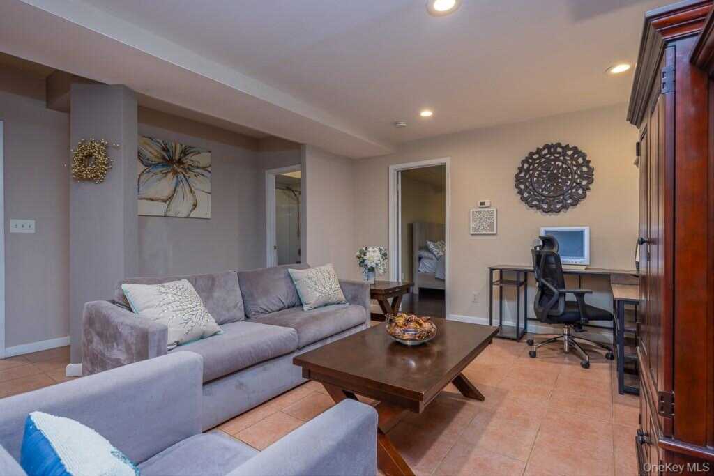 16 Lady Godiva Way, New City, NY 10956 - Photo 25 of 31