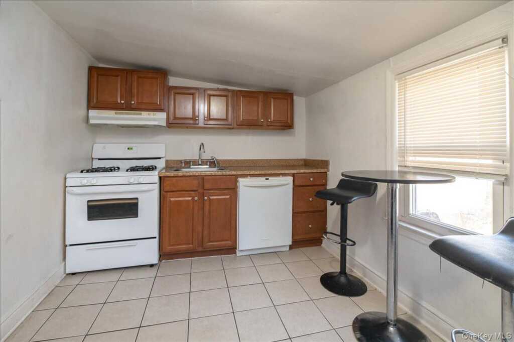 26 Catherine Street, Nyack, NY 10960 - Photo 14 of 26