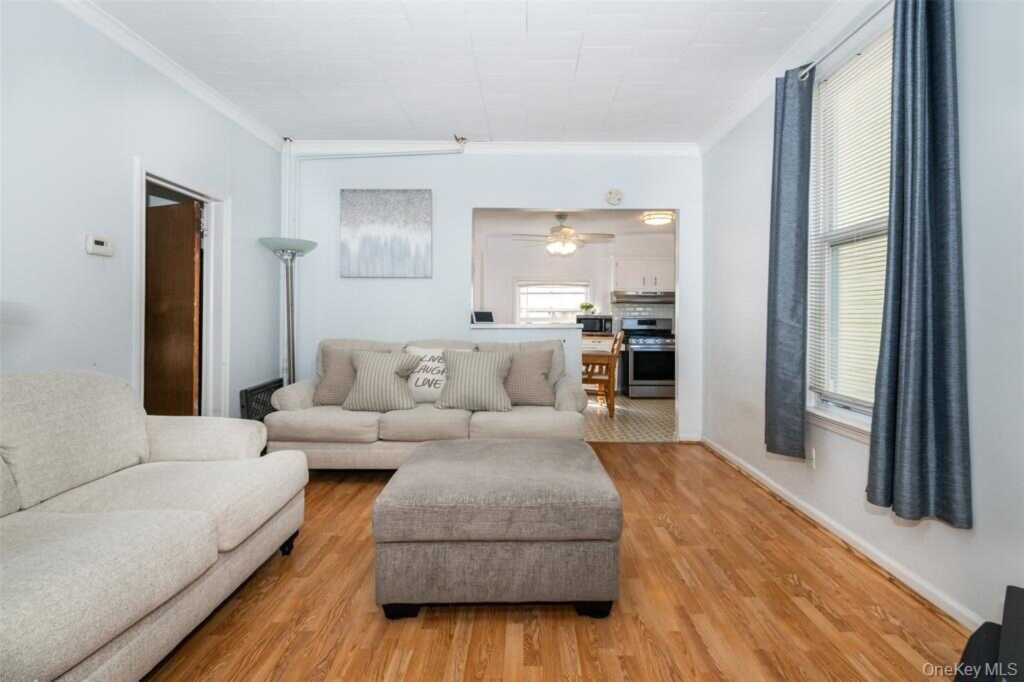 92 Washington Avenue, Unit ##Floor 1, New Rochelle, NY 10801 - Photo 2 of 22