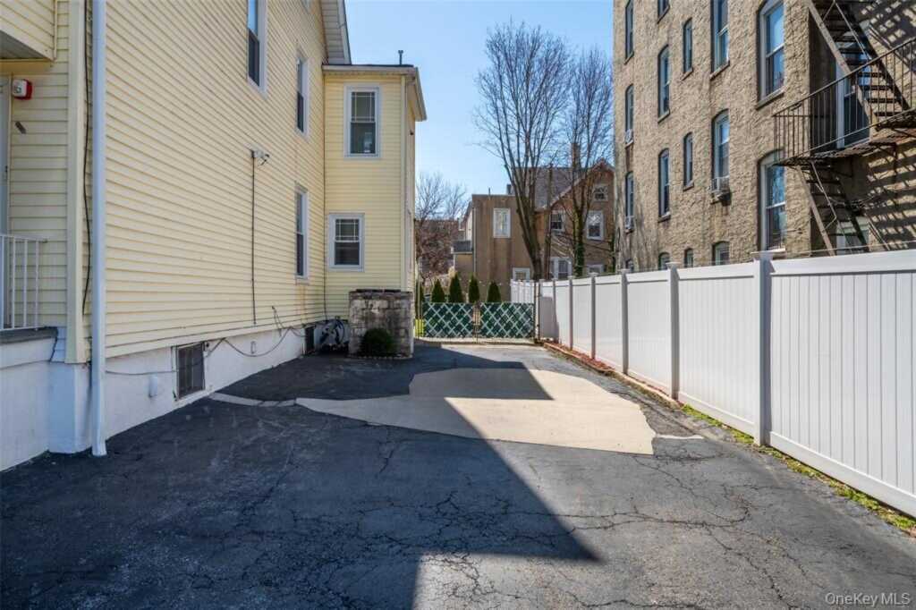 92 Washington Avenue, Unit ##Floor 1, New Rochelle, NY 10801 - Photo 20 of 22