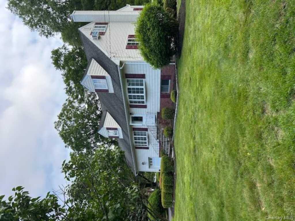 18 Homestead Lane, New City, NY 10956 - Photo 3 of 21