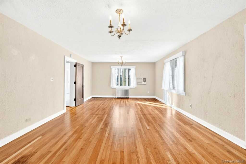 5 Seymour Place, White Plains, NY 10605 - Photo 21 of 43