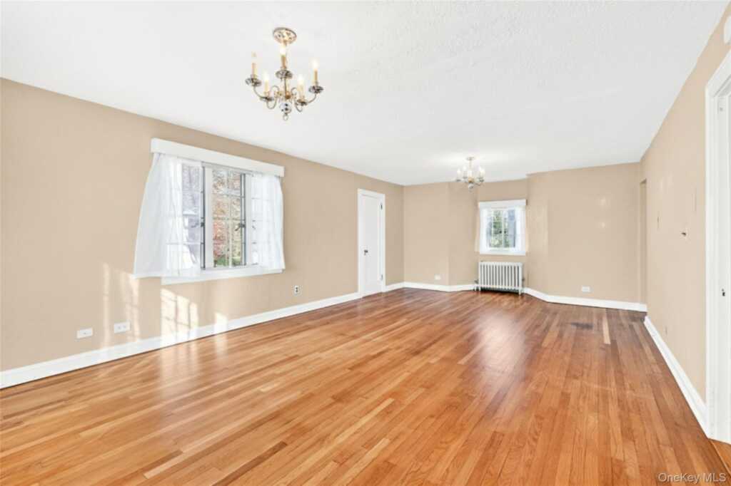 5 Seymour Place, White Plains, NY 10605 - Photo 23 of 43