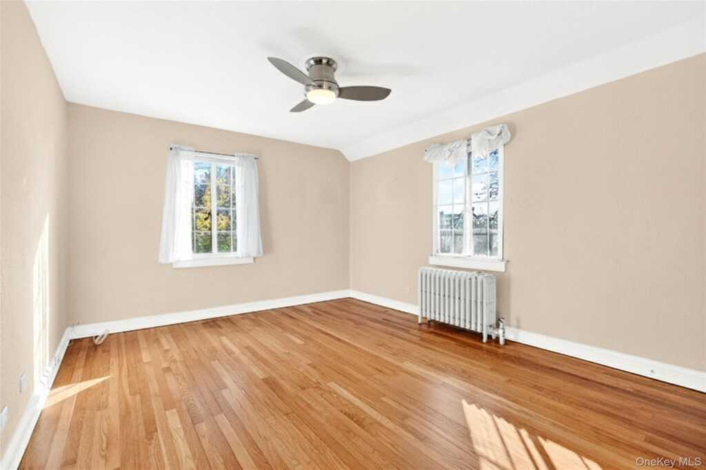 5 Seymour Place, White Plains, NY 10605 - Photo 28 of 43