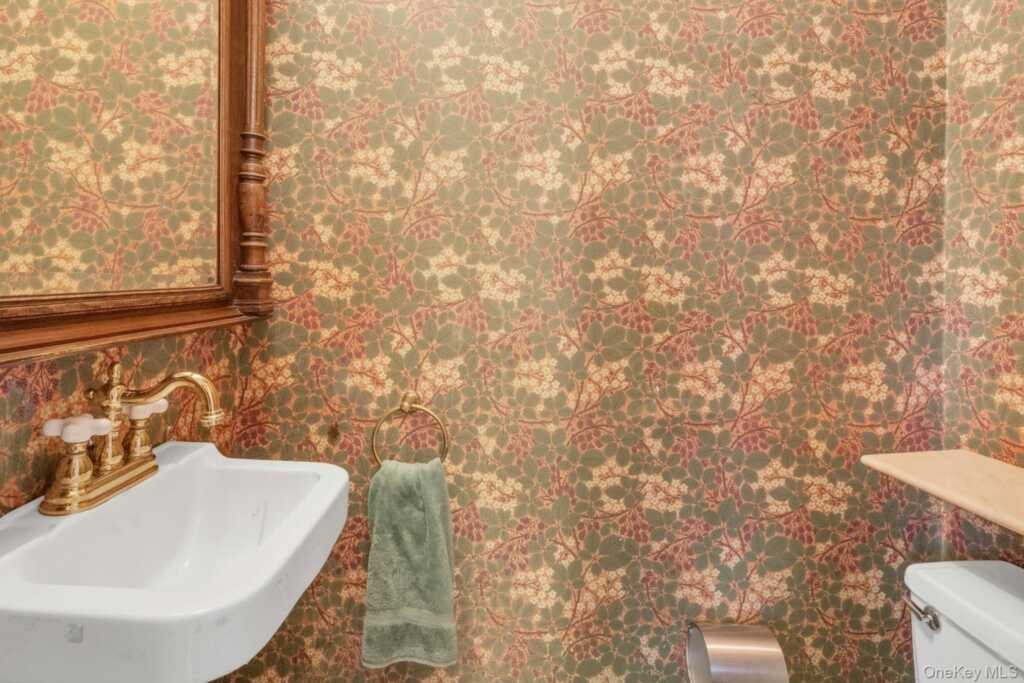 733 Stuart Avenue, Rye, NY 10543 - Photo 12 of 27