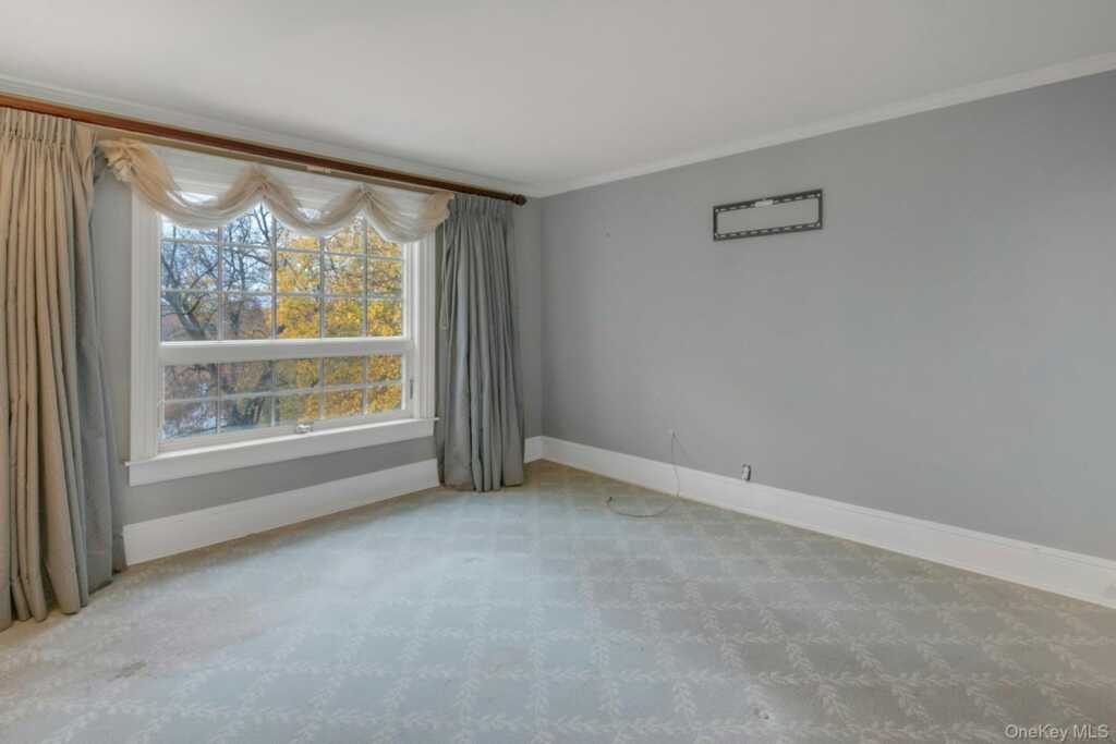 733 Stuart Avenue, Rye, NY 10543 - Photo 14 of 27