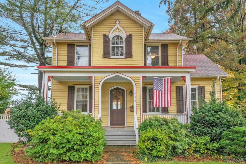 733 Stuart Avenue, Rye, NY 10543 - Photo 3 of 27