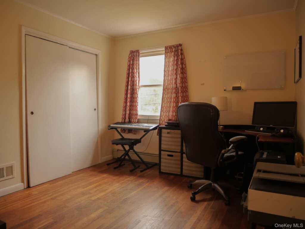 50 Kent Road, White Plains, NY 10603 - Photo 10 of 13