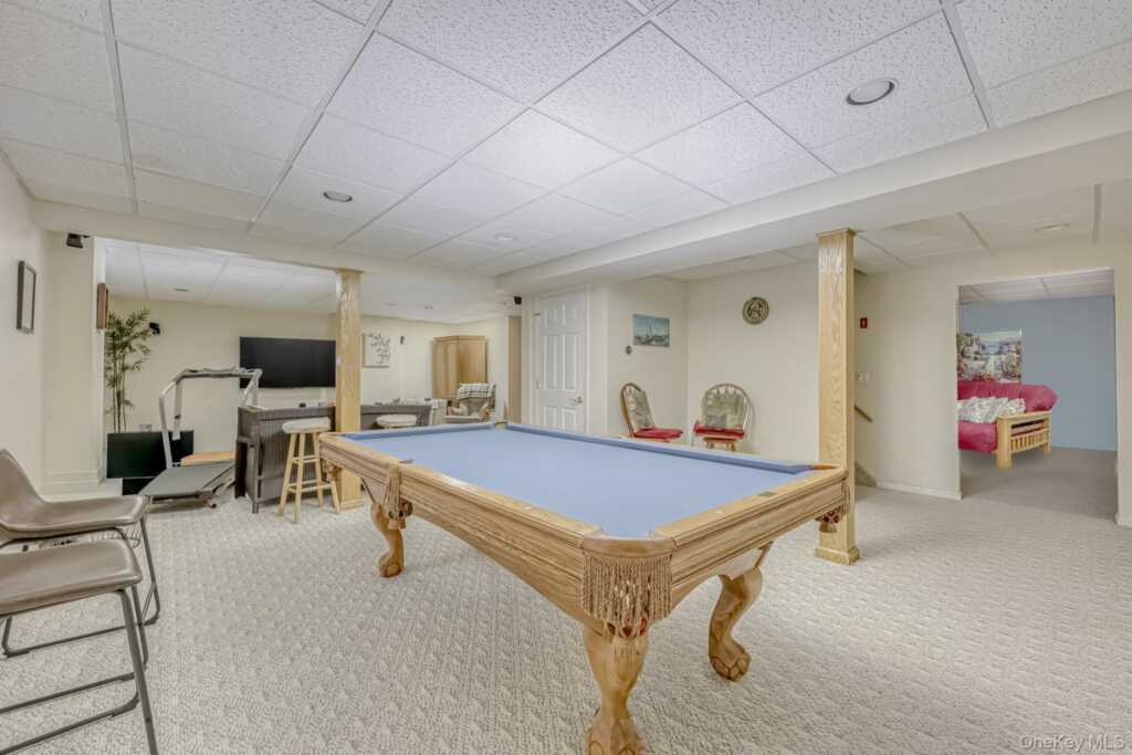 6 Wedge Way, Suffern, NY 10901 - Photo 18 of 27