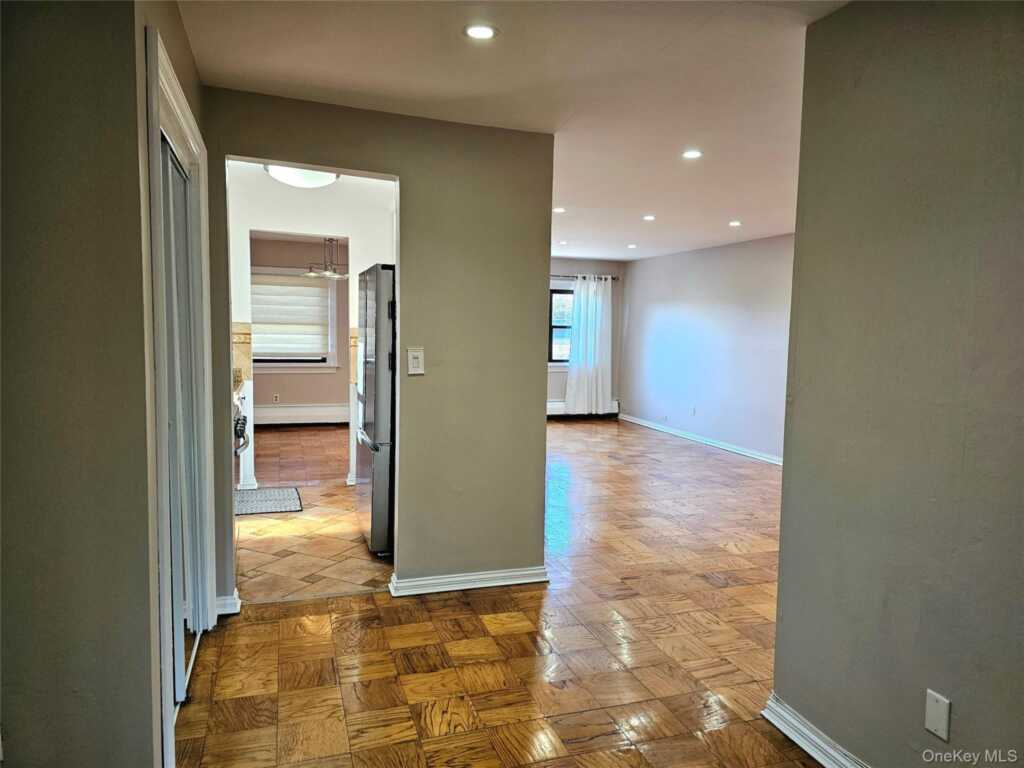 2261 Palmer Avenue, Unit #3C, New Rochelle, NY 10801 - Photo 3 of 20