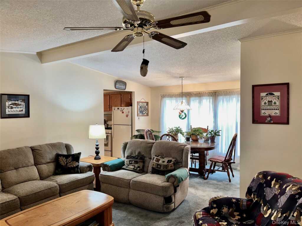 105 North Mountainview MH, Stony Point, NY 10950 - Photo 4 of 28