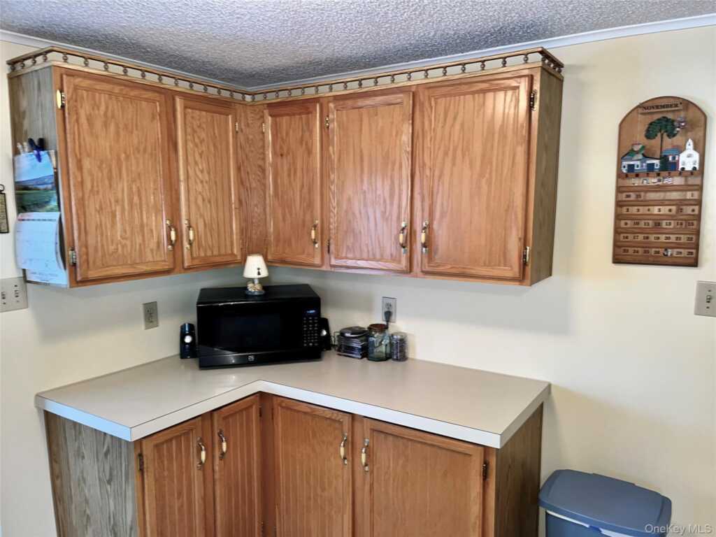 105 North Mountainview MH, Stony Point, NY 10950 - Photo 9 of 28