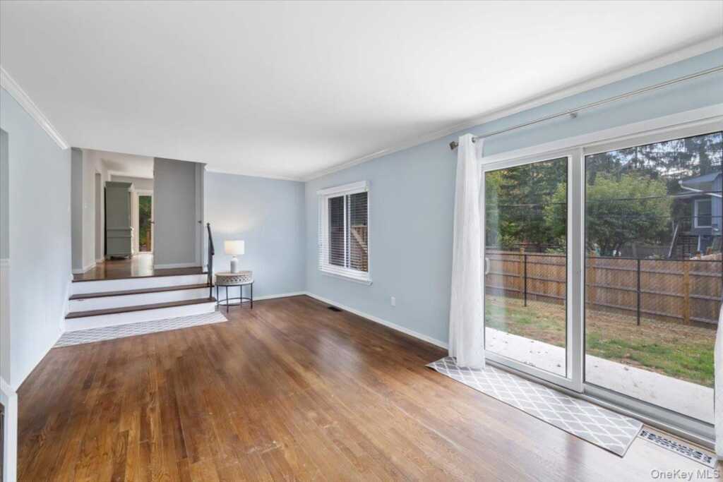 107 Tennyson Drive, Nanuet, NY 10954 - Photo 14 of 41